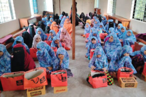 Dress-Distribution-2