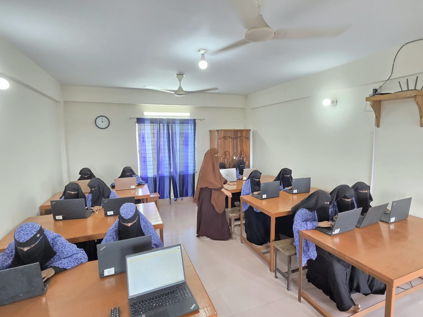 Strengthening English Skills Through Multimedia Learning